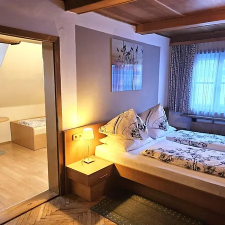 Gasthof-pension Alt Kirchheim Gasthuis