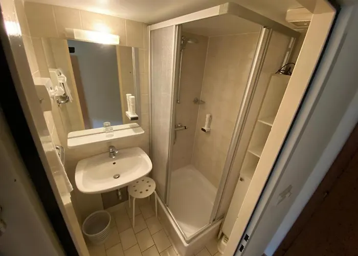 Gasthof-pension Alt Kirchheim Гостьовий будинок 3*